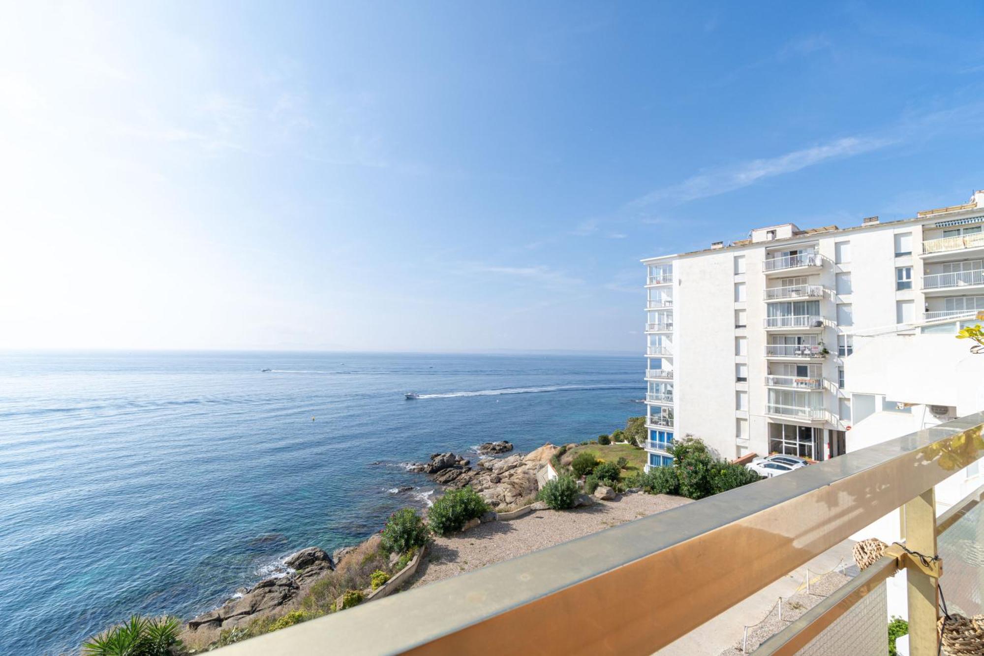 Apartment Meda Chica روساس المظهر الخارجي الصورة
